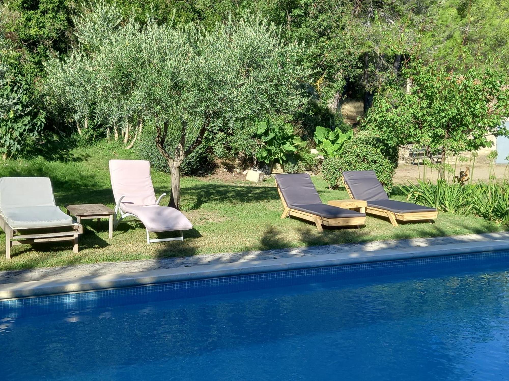 La Roulotte Du Petit Paradis Saint-Rémy-de-Provence Esterno foto